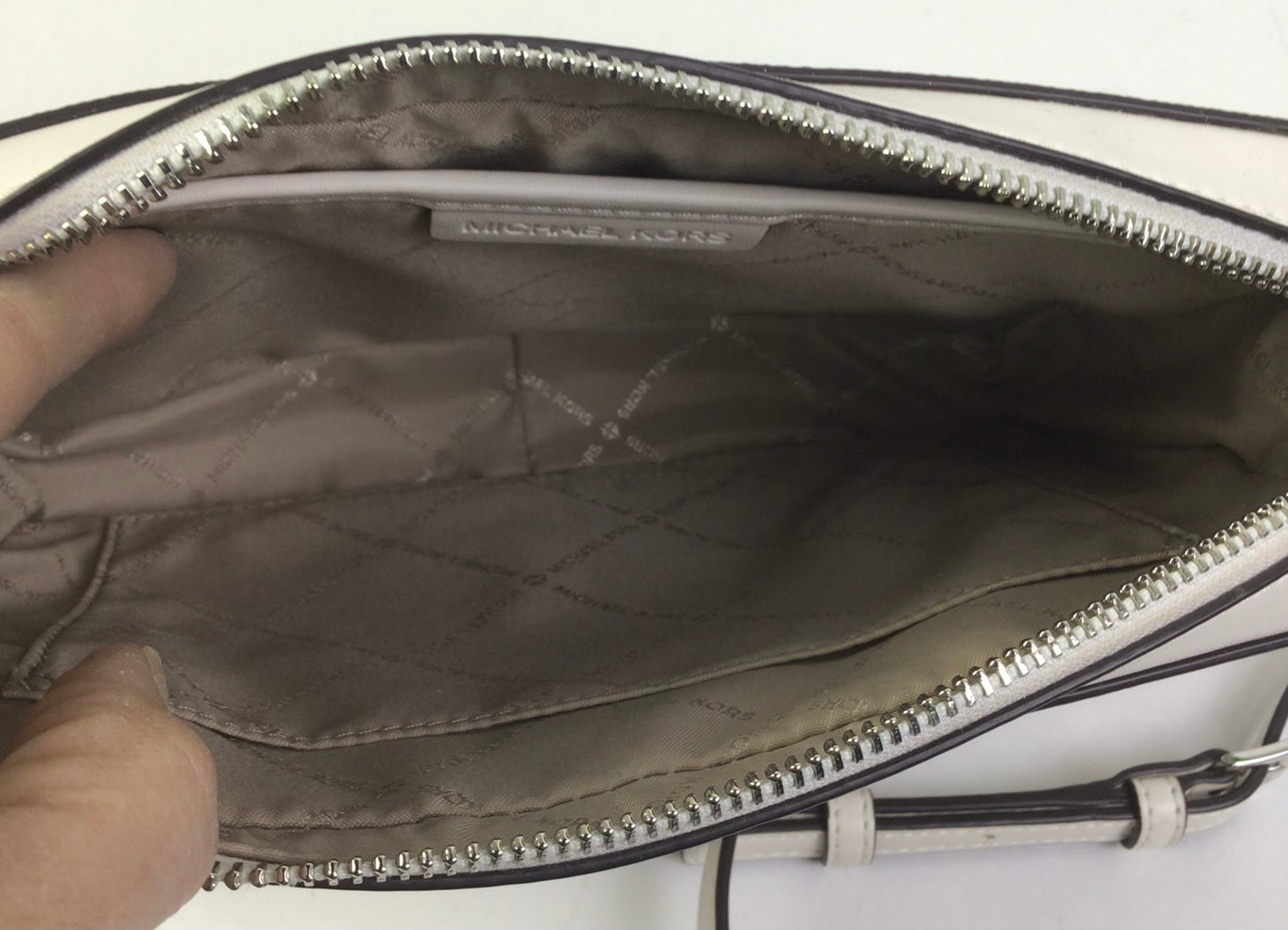 Crossbody Designer By Michael Kors In White, Size:Small