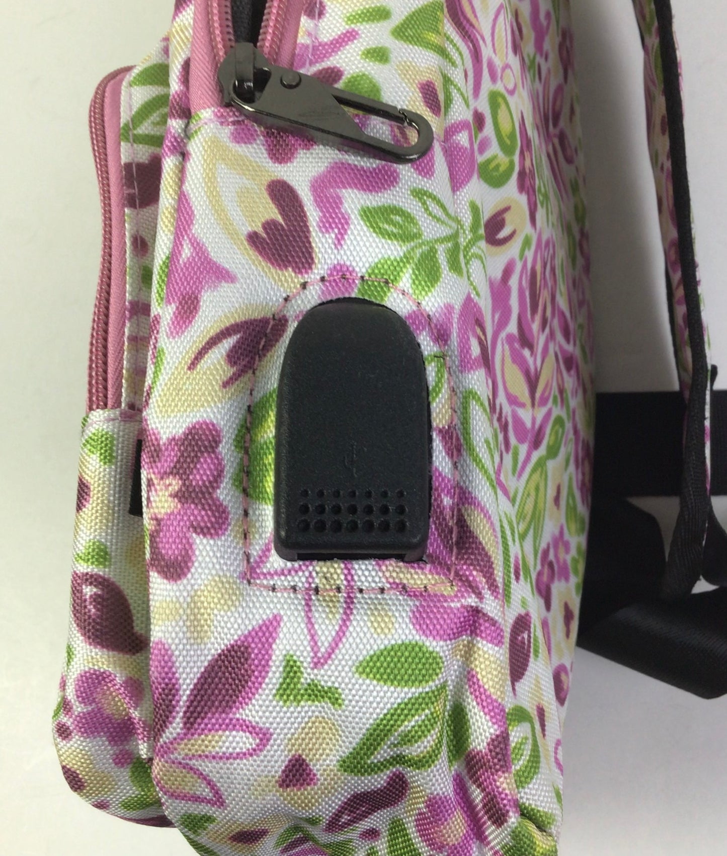 Crossbody By Clothes Mentor, Size: Medium