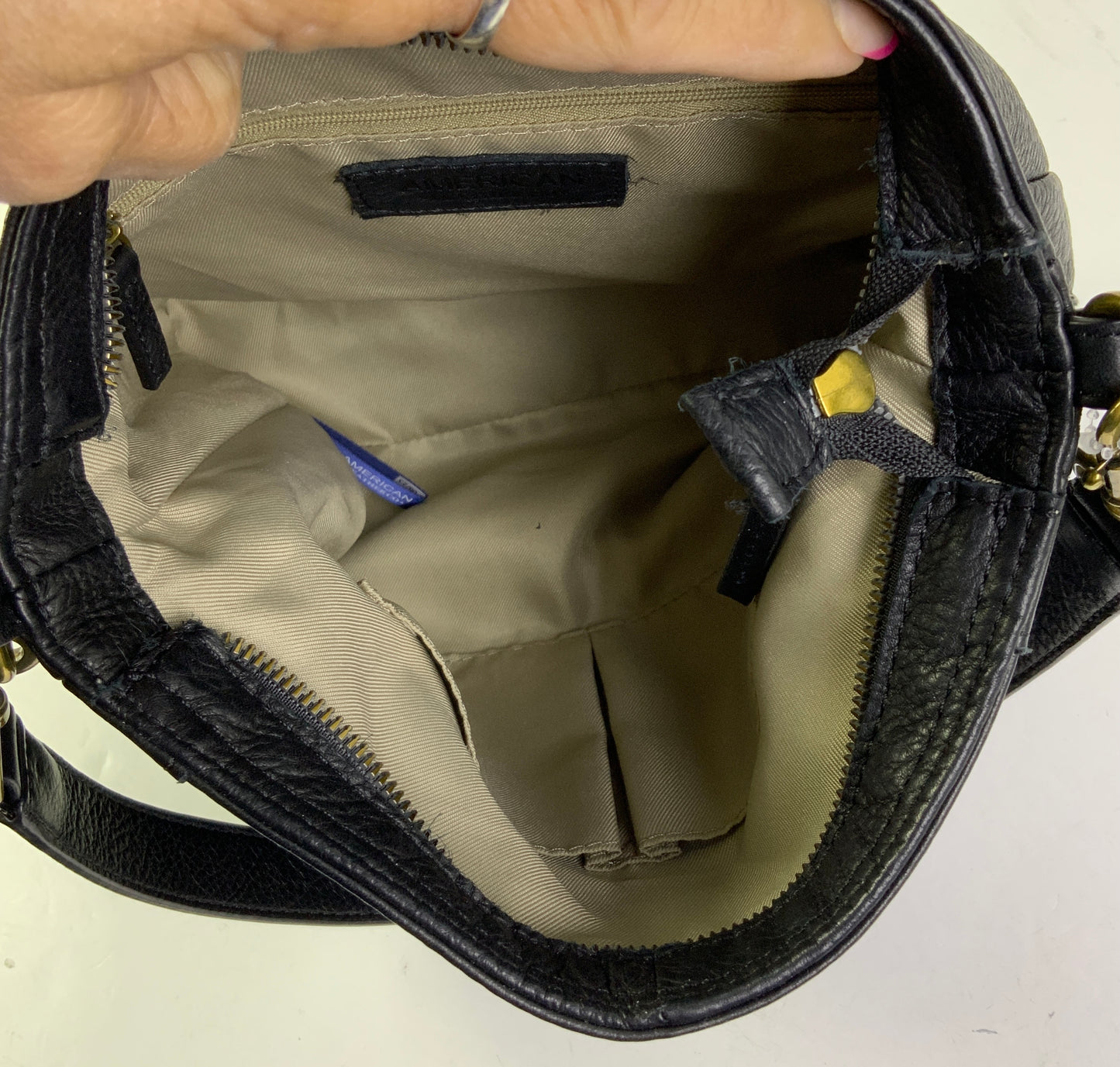 Handbag Leather By Clothes Mentor, Size: Medium