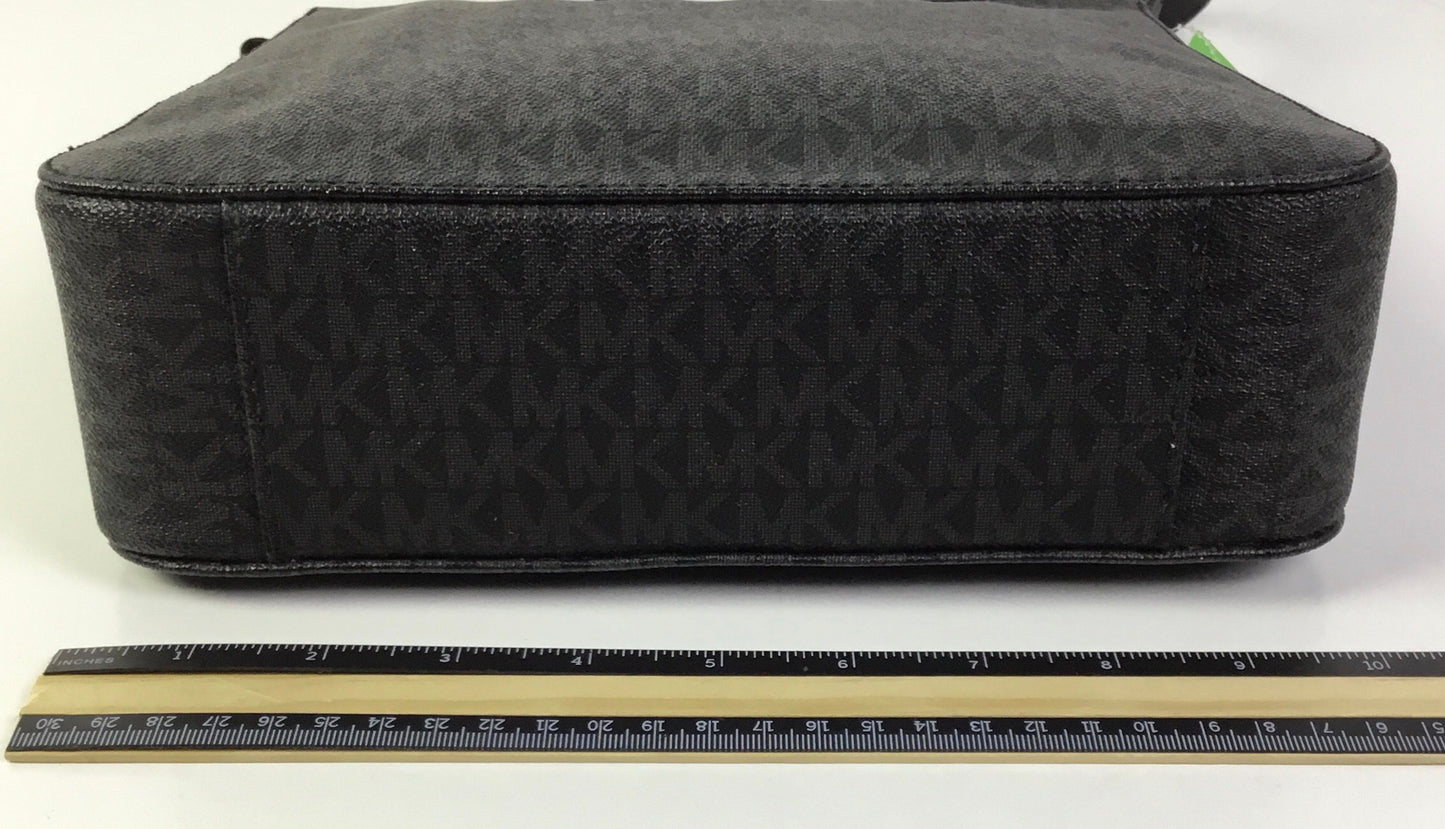 Crossbody Designer By Michael Kors In Black, Size:Medium