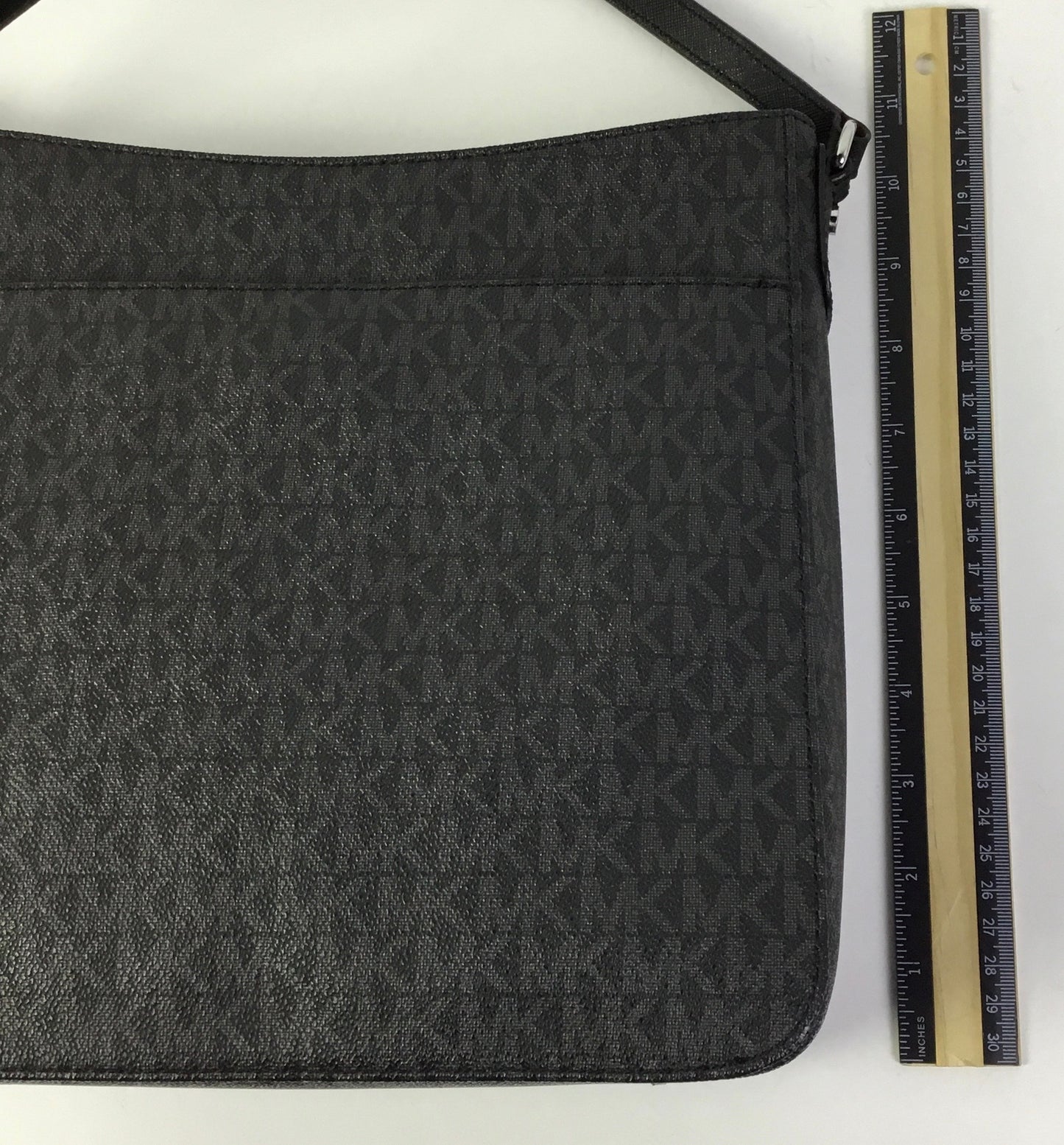 Crossbody Designer By Michael Kors In Black, Size:Medium