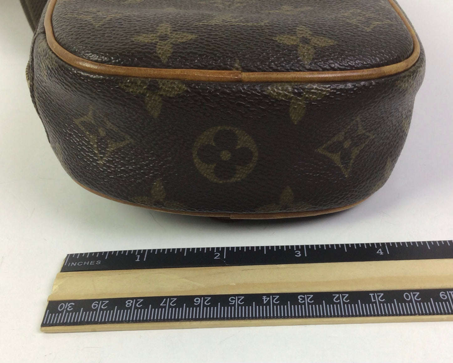 Crossbody Luxury Designer By Louis Vuitton In Brown, Size:Small