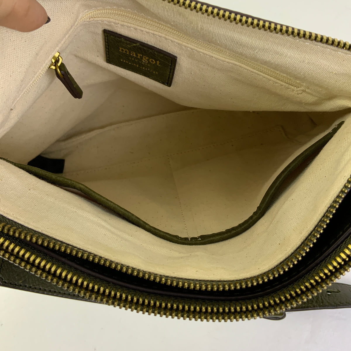 Crossbody Leather By Margot, Size: Medium