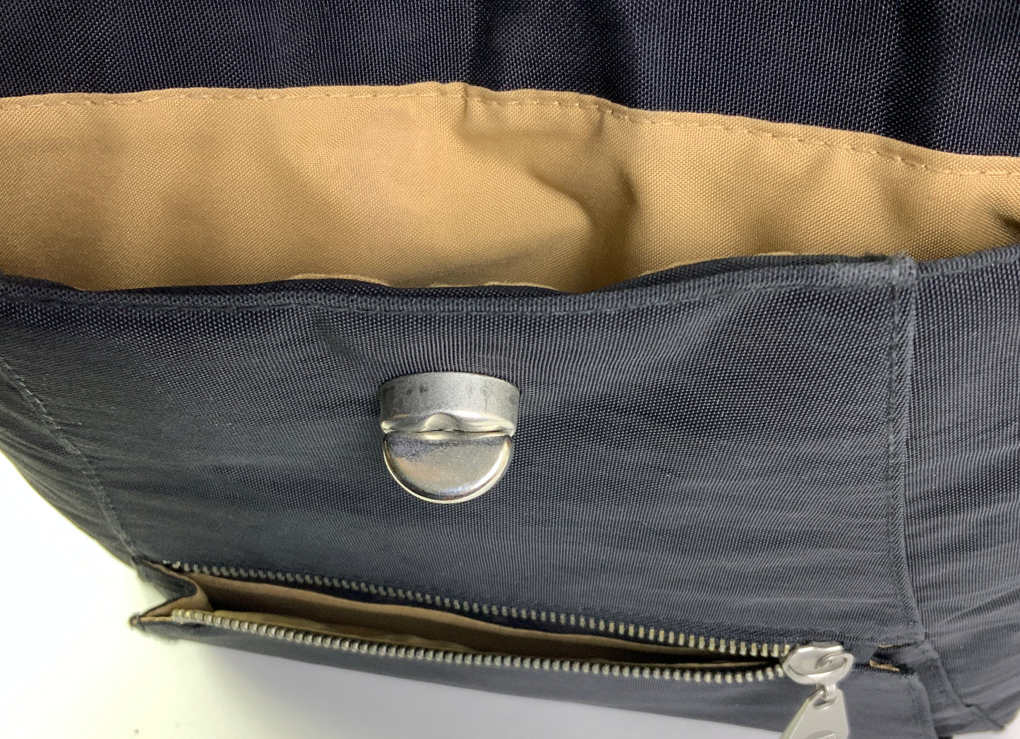 Crossbody By Baggallini, Size: Medium