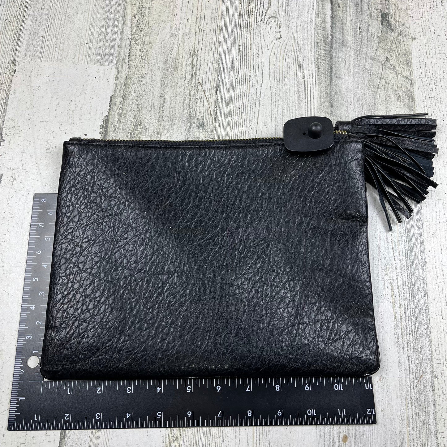 Clutch By Ark And Co  Size: Large